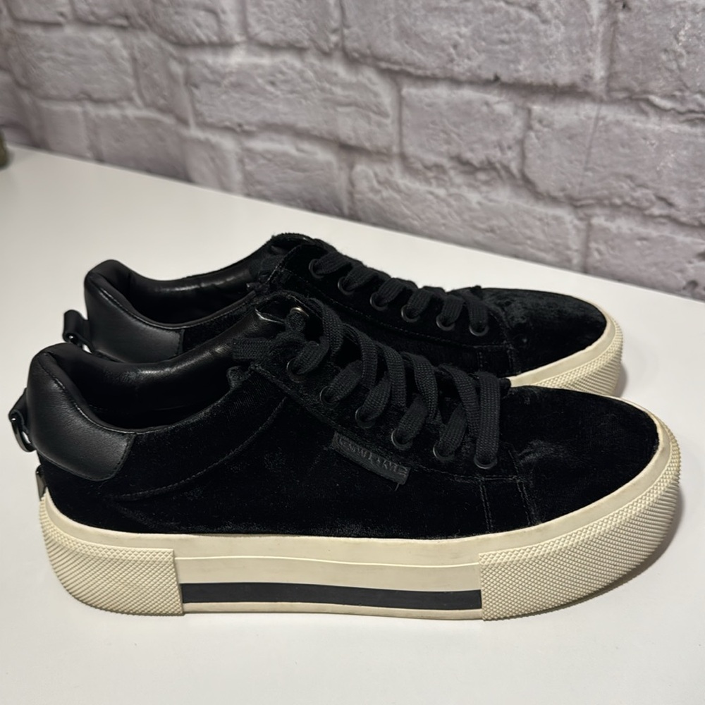 kendall & kylie sneakers